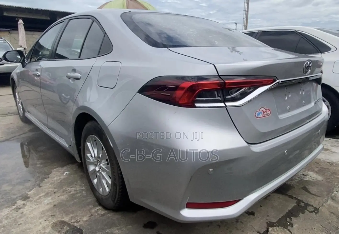 Toyota Corolla LE 2022 Silver