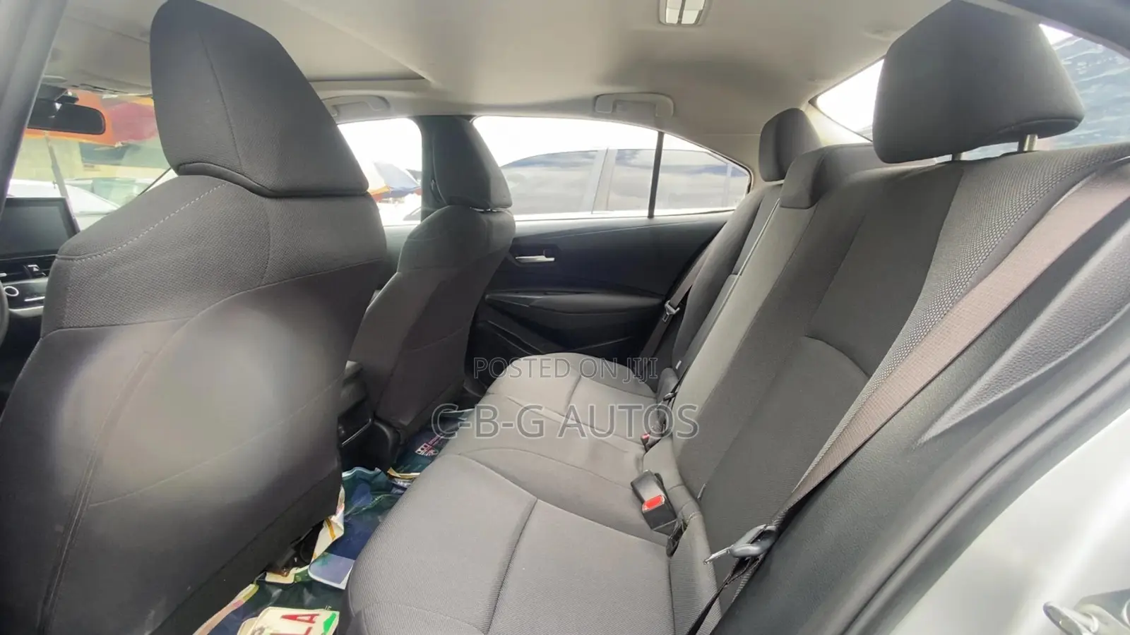Toyota Corolla LE 2022 Silver