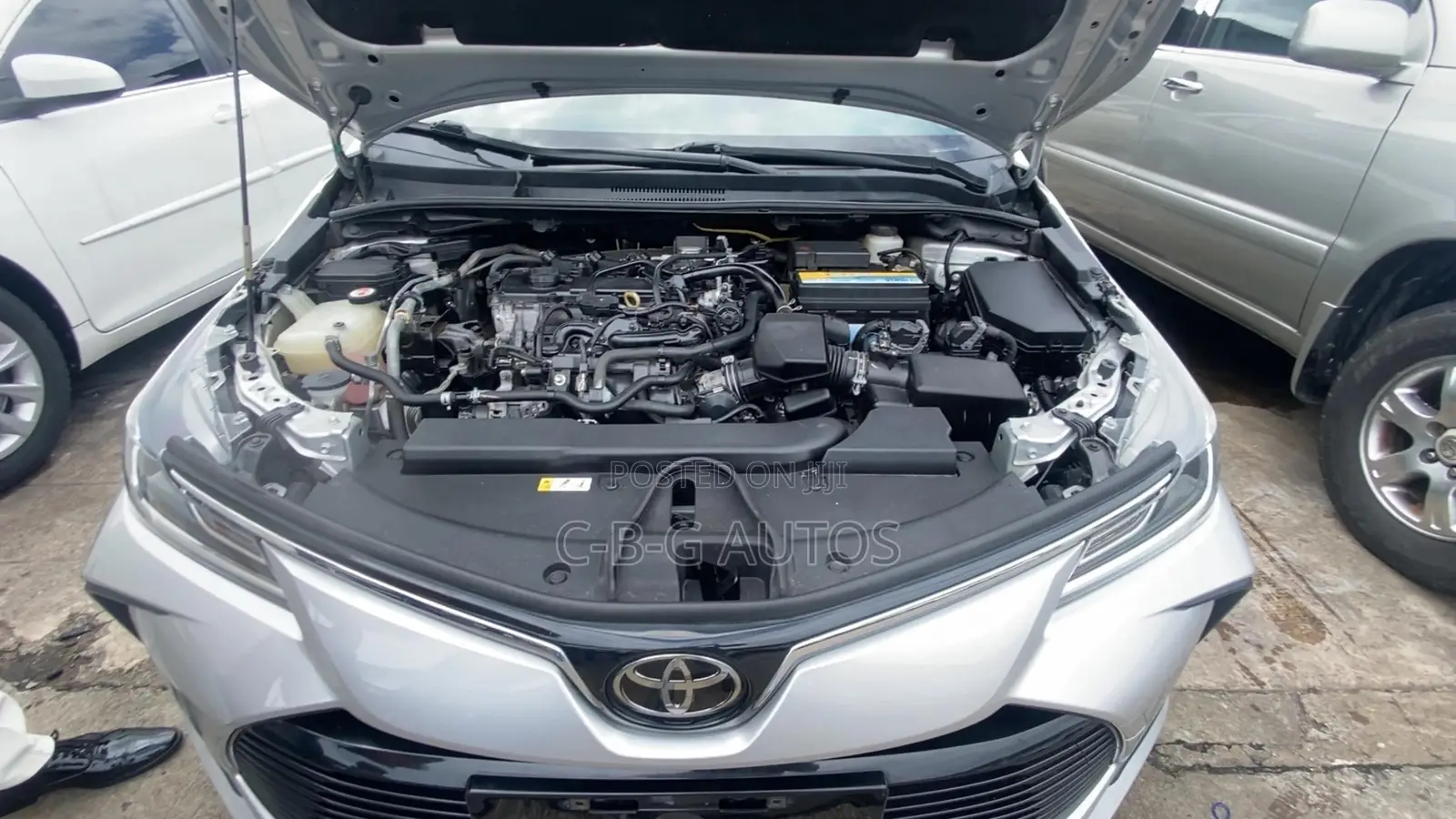 Toyota Corolla LE 2022 Silver
