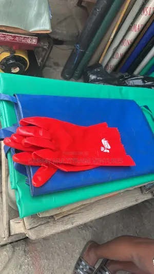 Hand Gloves