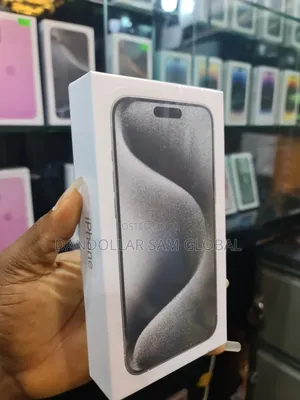 New Apple iPhone 15 Pro Max 256 GB White