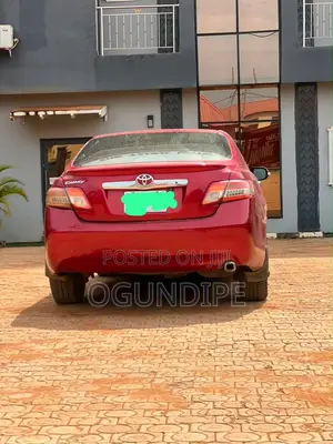 Toyota Camry XLE 4dr Sedan (2.4L 4cyl 5A) 2009 Red