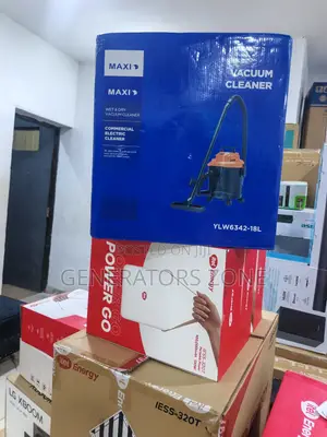 Maxi Industrial Wet and Dry Vacuum Cleaner 18l