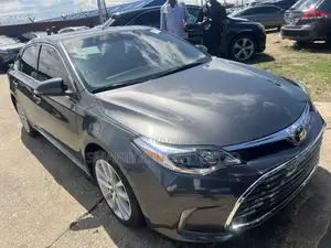 Toyota Avalon Limited 4dr Sedan (3.5L 6cyl 6A) 2015 Gray