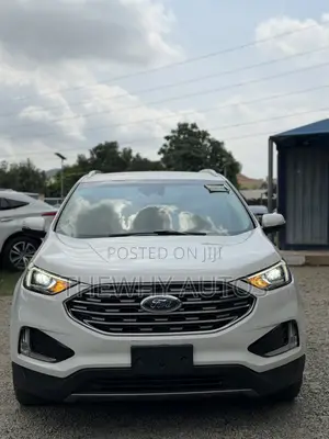 Ford Edge Titanium FWD 2019 White
