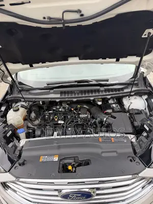 Ford Edge Titanium FWD 2019 White