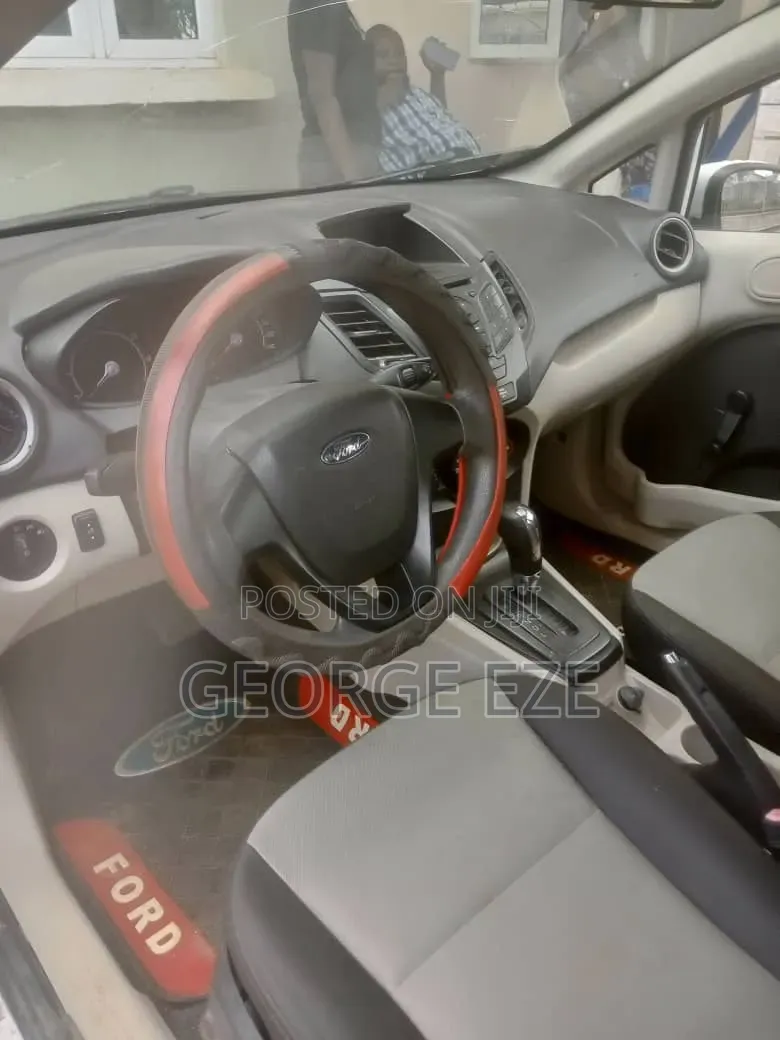 Ford Fiesta 2015 White