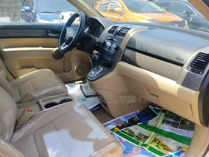 Honda CR-V 2010 Gold