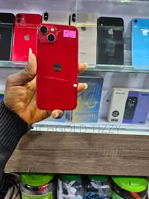 Apple iPhone 13 128 GB Red