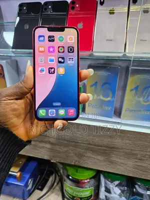 Apple iPhone 13 128 GB Red
