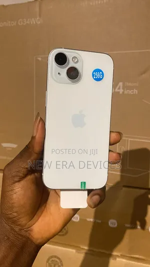 Apple iPhone 15 256 GB Gold