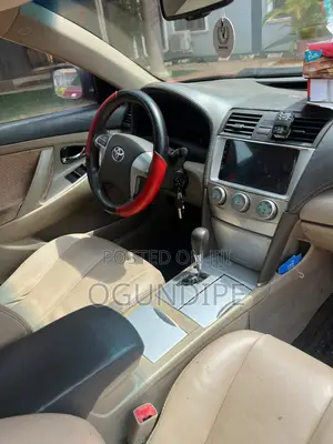 Toyota Camry XLE 4dr Sedan (2.4L 4cyl 5A) 2009 Red