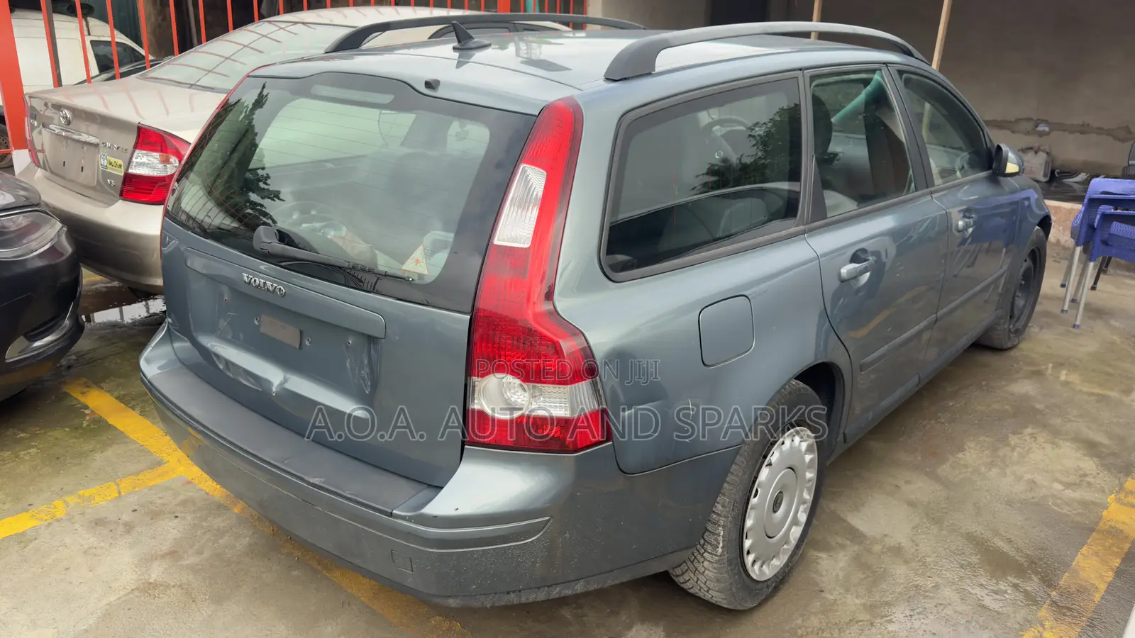 Volvo V50 2010 Gray