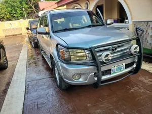 Toyota Sequoia 2001 Blue