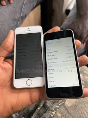Apple iPhone SE 32 GB White