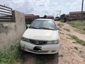 Honda Odyssey 2003 White