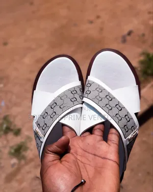 Handmade Easy-Wear Shoes for Native Attire