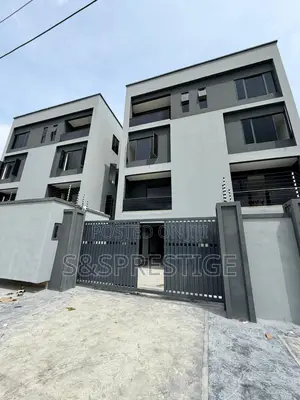 2bdrm Maisonette in Lekki Phase 1 for sale