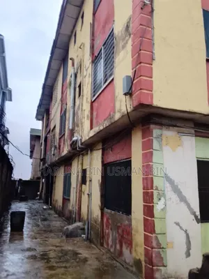 Mini Flat in Agric for sale
