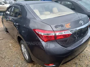 Toyota Corolla 2017 Gray