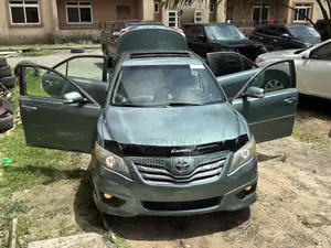 Toyota Camry XLE V6 4dr Sedan (3.5L 6cyl 6AM) 2008 Green