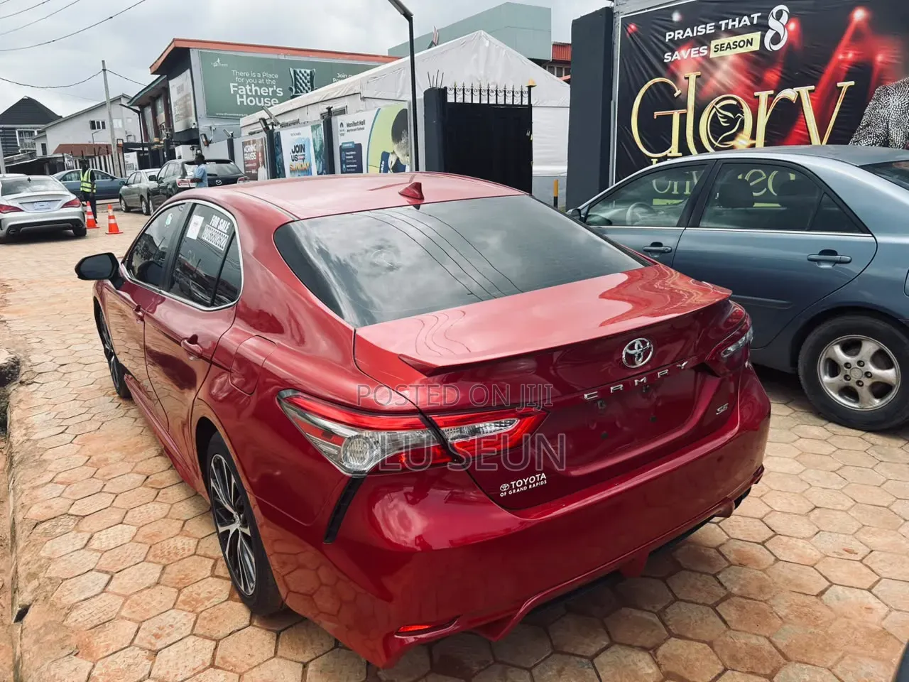 Toyota Camry 2019 Red