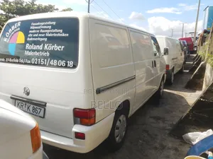 Volkswagen Transporter 2004 White