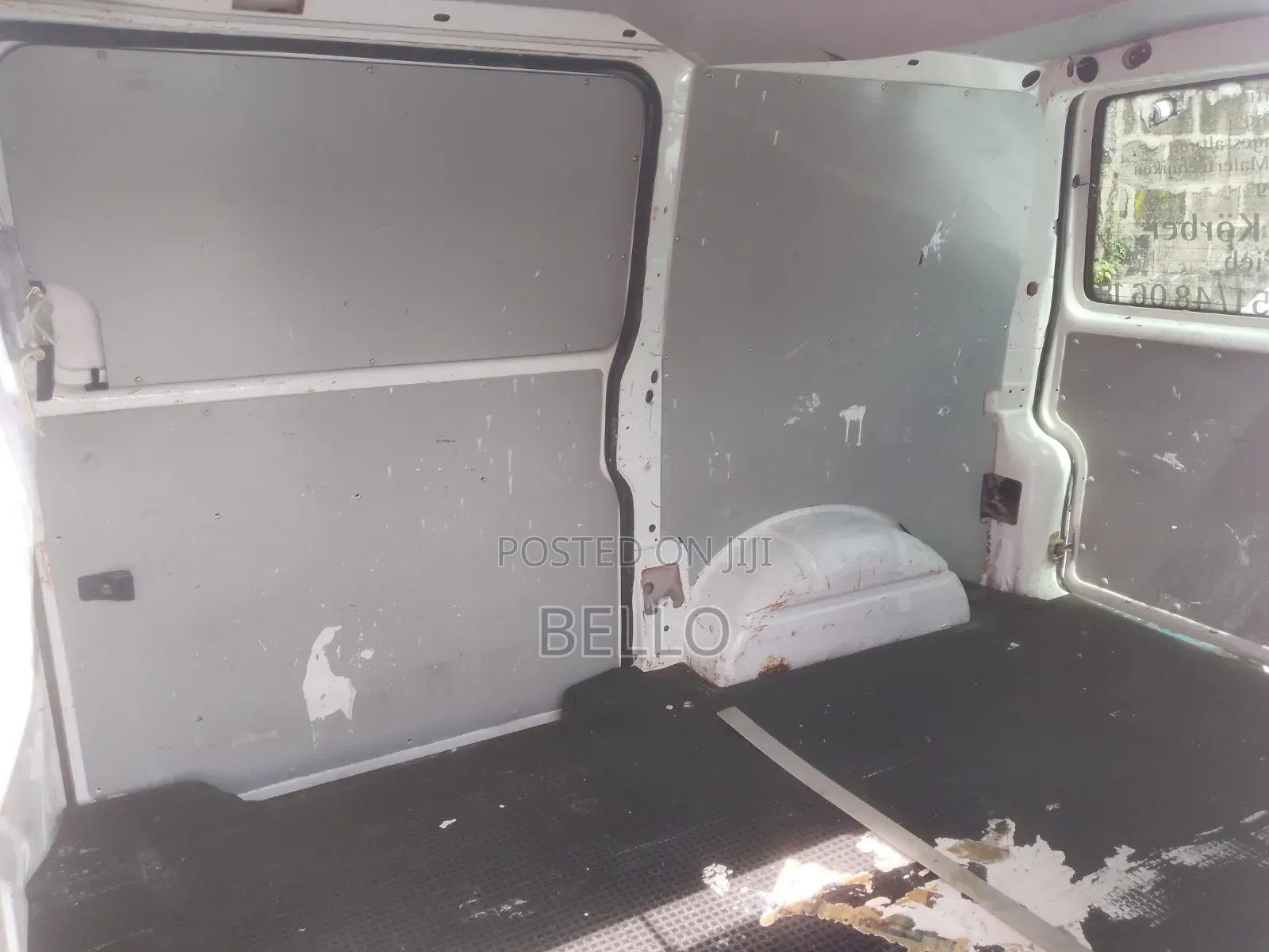 Volkswagen Transporter 2004 White