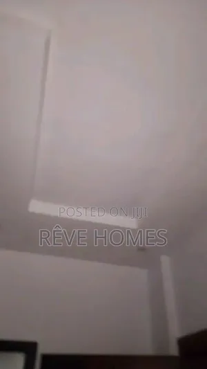 Mini Flat in Iwaya for rent