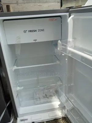 Hisense Table Top Refrigerator 85l
