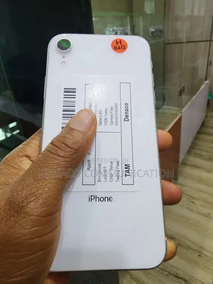 Apple iPhone XR 64 GB White