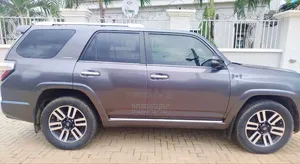 Toyota 4-Runner 2015 Gray