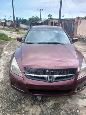 Honda Accord 2005 Red