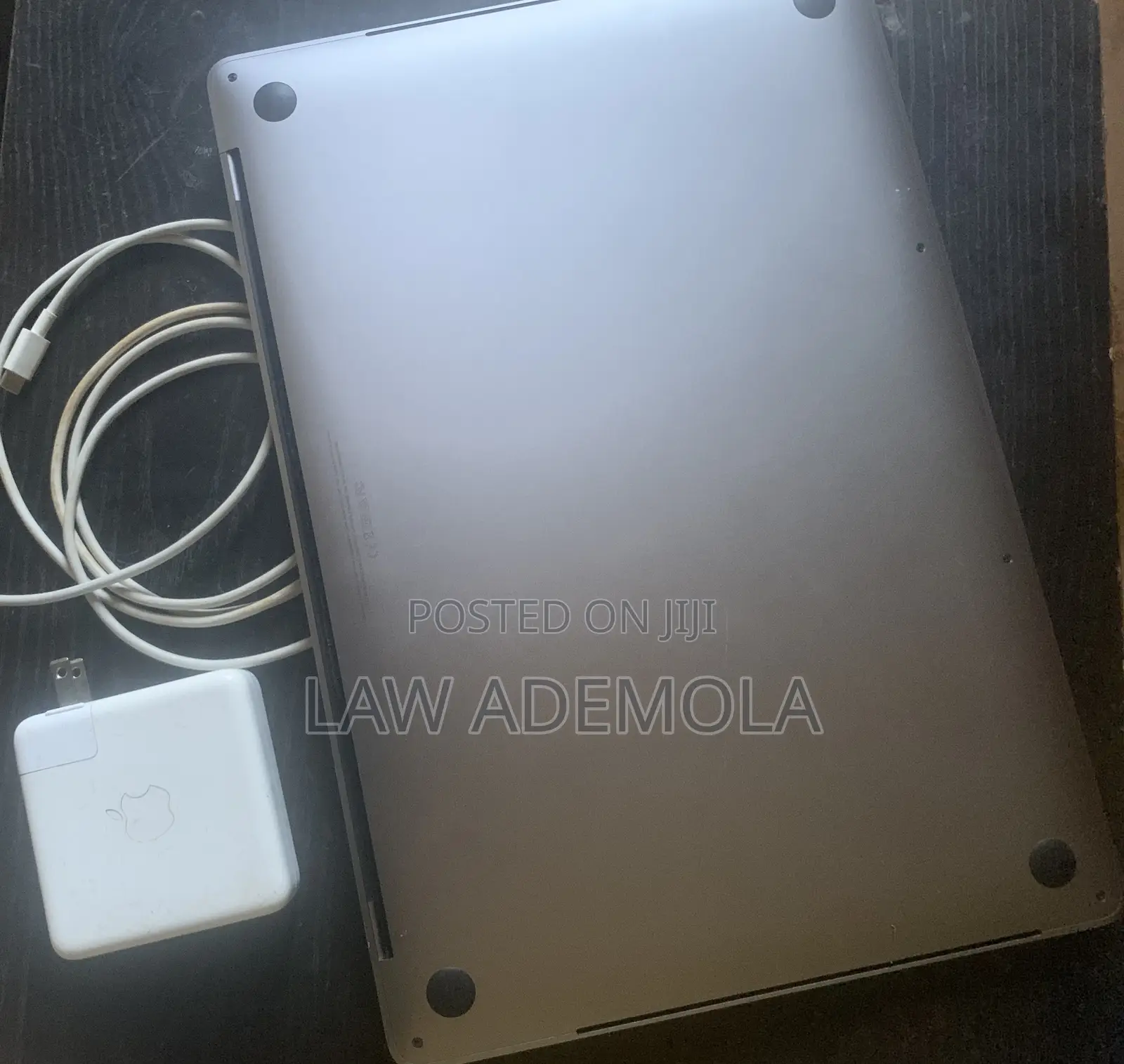 Laptop Apple MacBook Pro 2017 16GB Intel Core i7 SSD 512GB