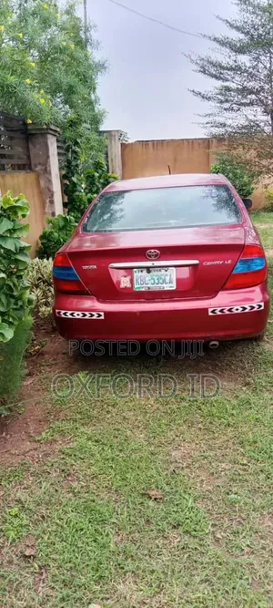 Toyota Camry 2004 Red