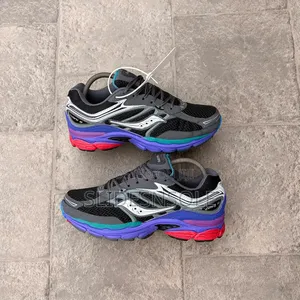 Saucony Progrid Omni 9