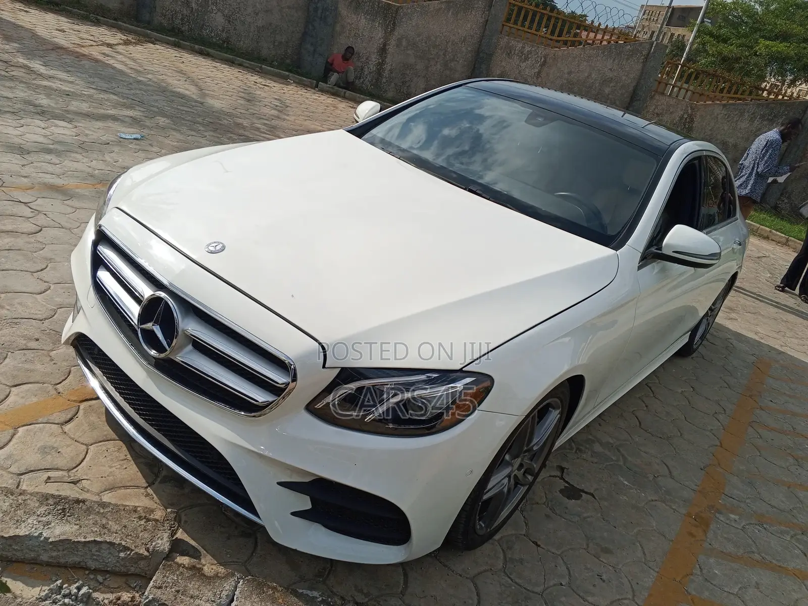 Mercedes-Benz E300 2017 White