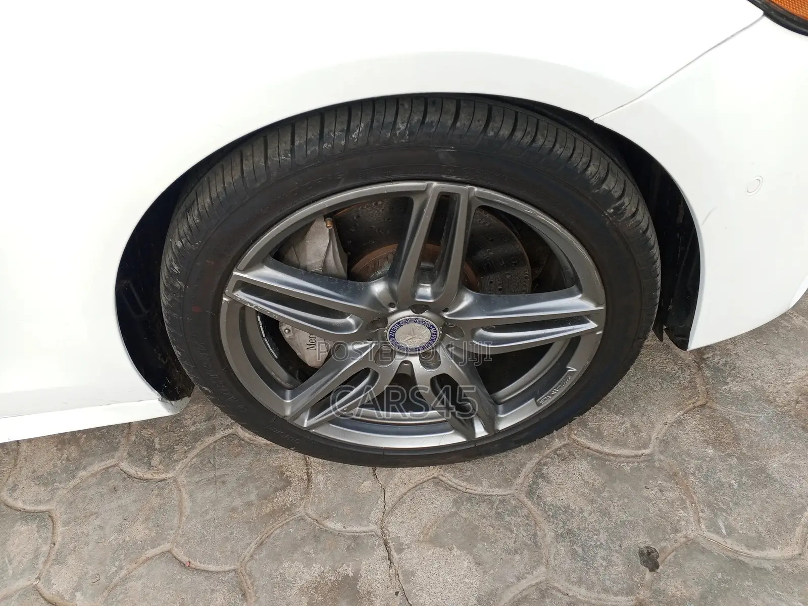 Mercedes-Benz E300 2017 White