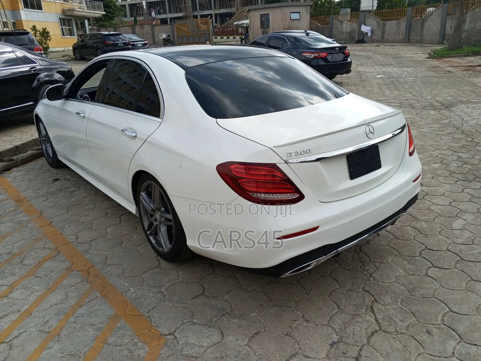Mercedes-Benz E300 2017 White