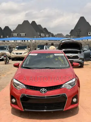 Toyota Corolla S 4dr Sedan (1.8L 4cyl CVT) 2016 Red