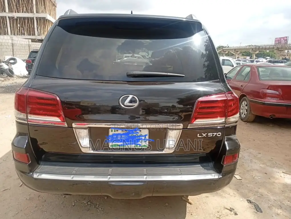 Lexus LX 570 2012 Black