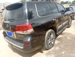 Lexus LX 570 2012 Black