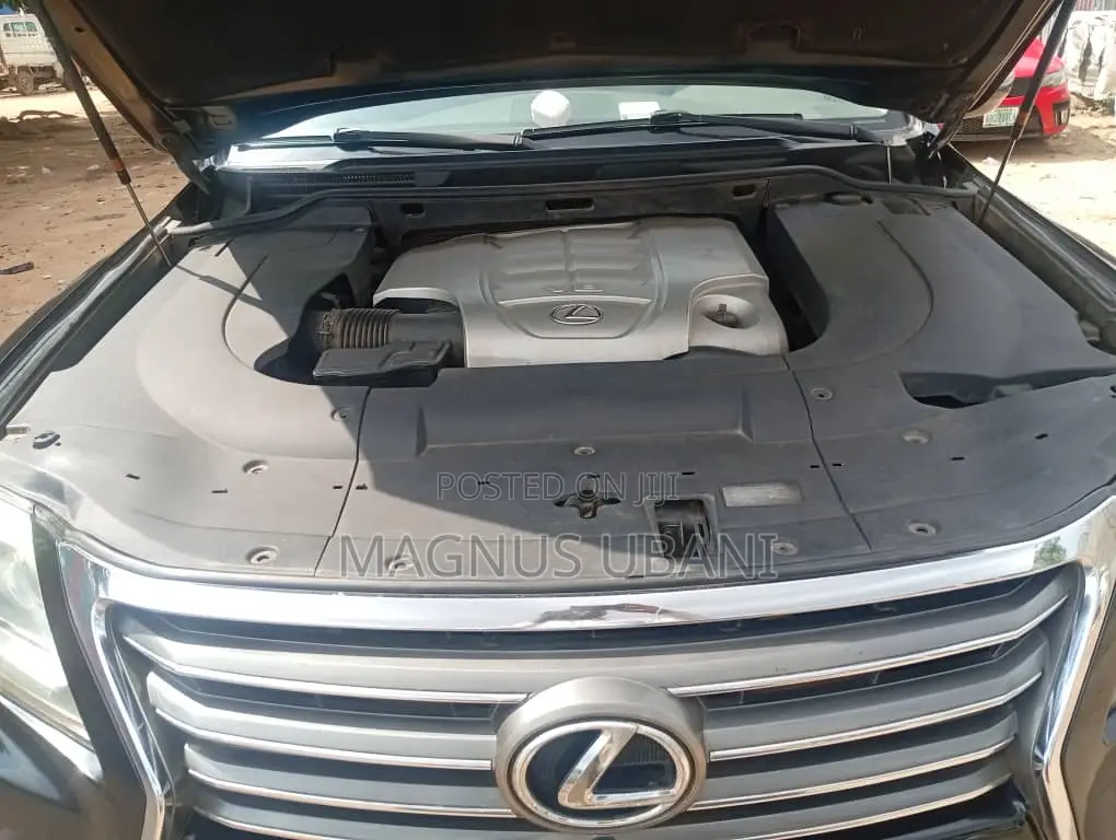 Lexus LX 570 2012 Black