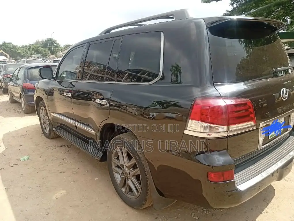 Lexus LX 570 2012 Black