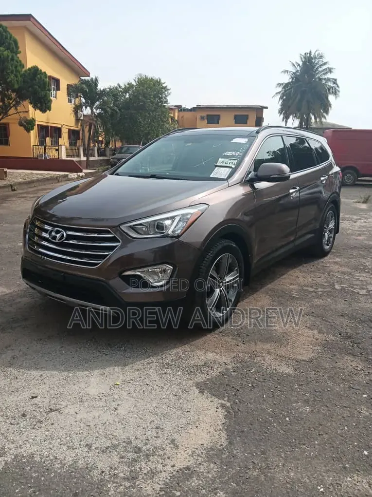 Hyundai Santa Fe 2015 Gray