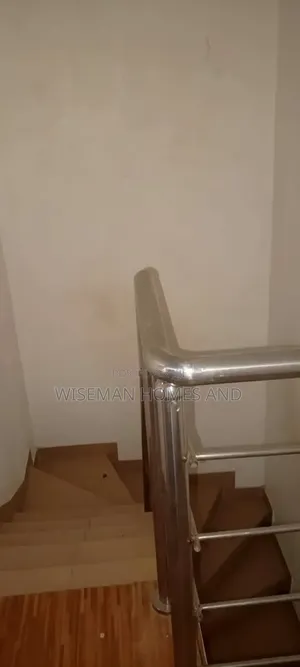 2bdrm Apartment in Ikota Lekki Gra for rent