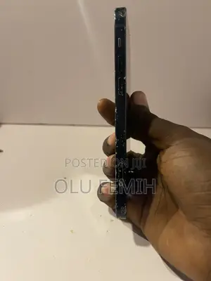 Apple iPhone 12 64 GB Black