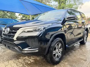 New Toyota Fortuner 2024 Black