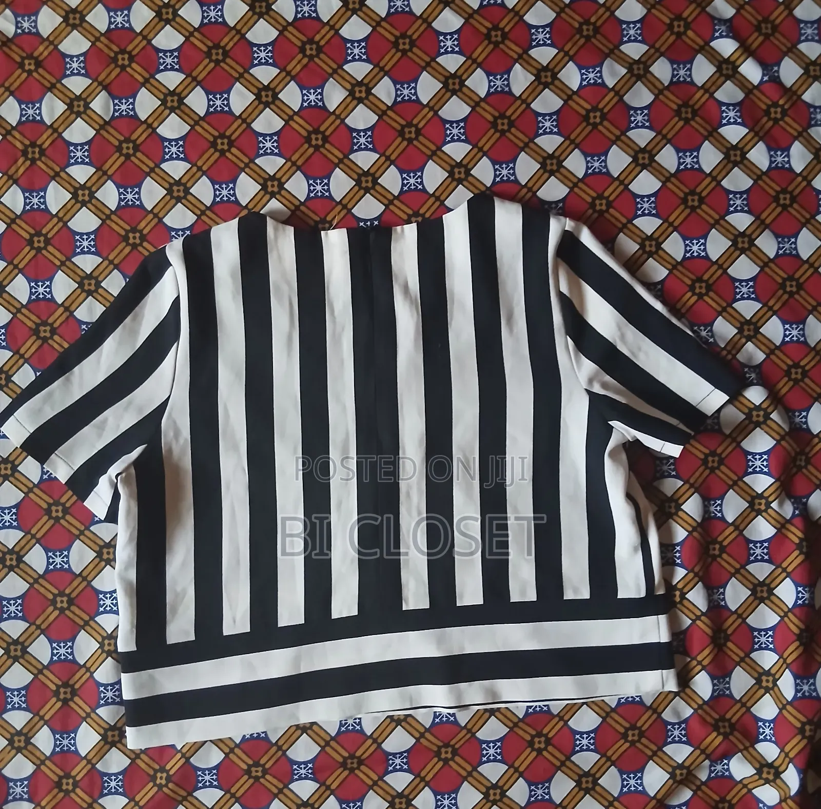 Crop Top - (Size 6-8)