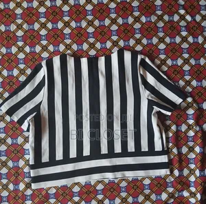 Crop Top - (Size 6-8)
